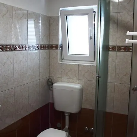 Jelena Apartmán *